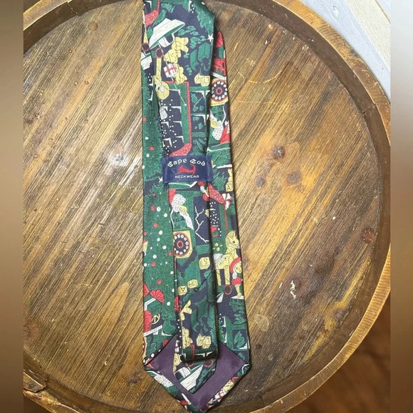 Christmas Cape Cod Neck Tie - Picture 3 of 4